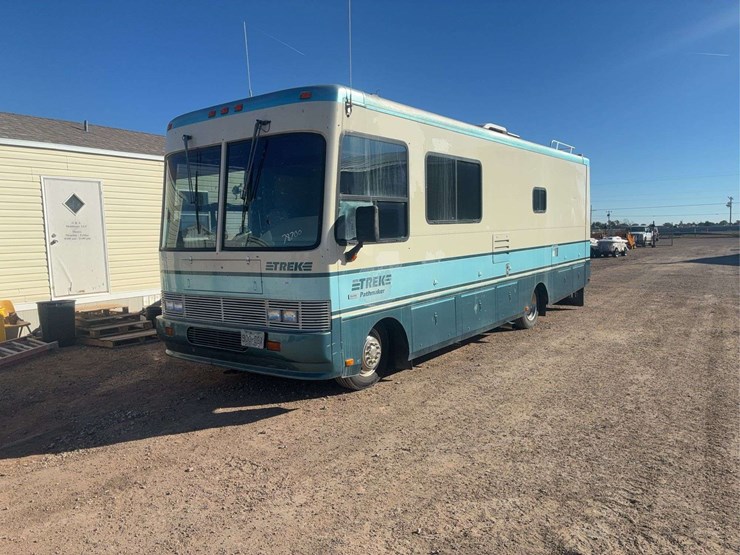 1997-chevrolet-p30-image-1