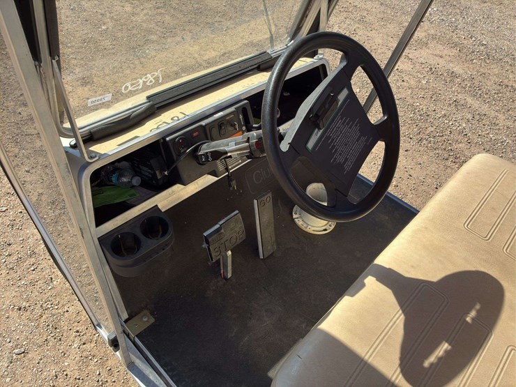 club-car-golf-cart-image-9