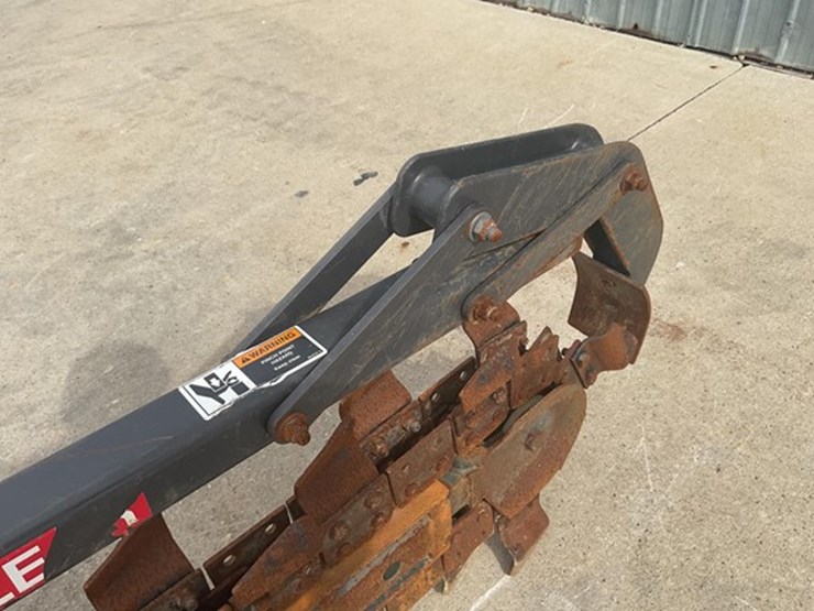 #83-•-2023-bradco-625-trencher-image-12