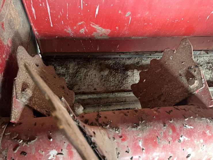 new-holland-195-image-7