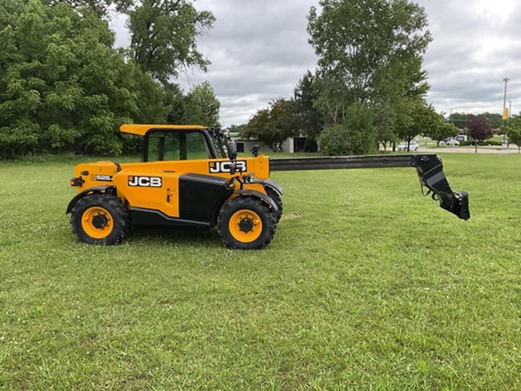 2022-jcb-525-60-image-23