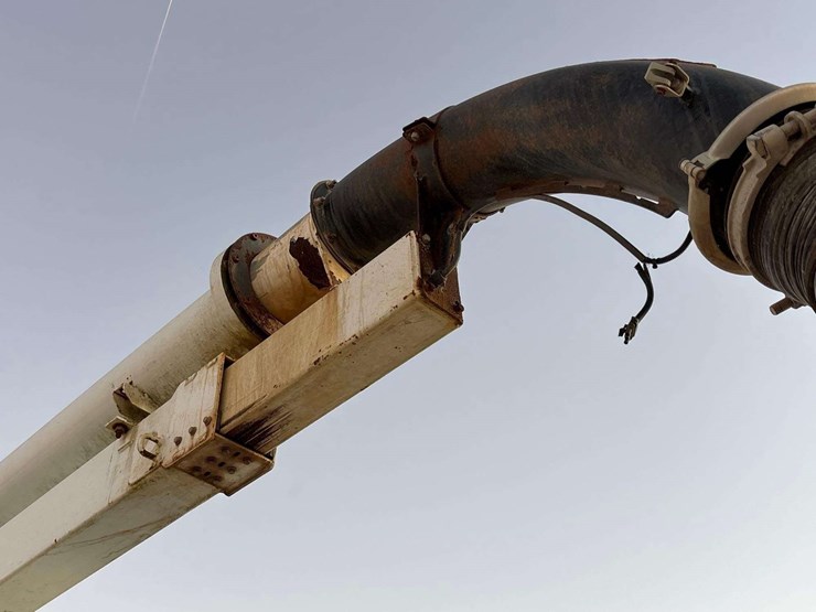 2017-freightliner-114sd-image-20