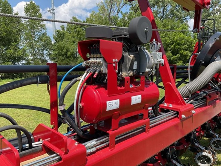 2022-case-ih-2150-image-28