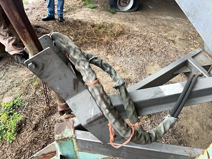 agricraft-fertilizer-buggy-dual-spinner-image-3