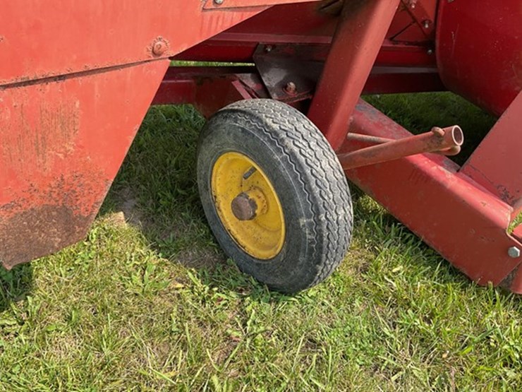 2002-new-holland-f62b-image-12