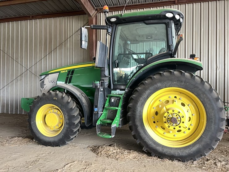 john-deere-7210-image-1