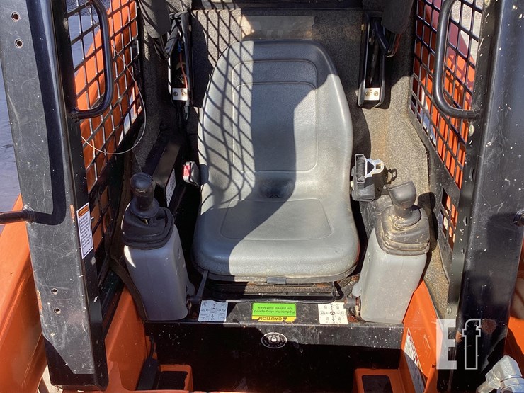 2021-gehl-rt105-image-14