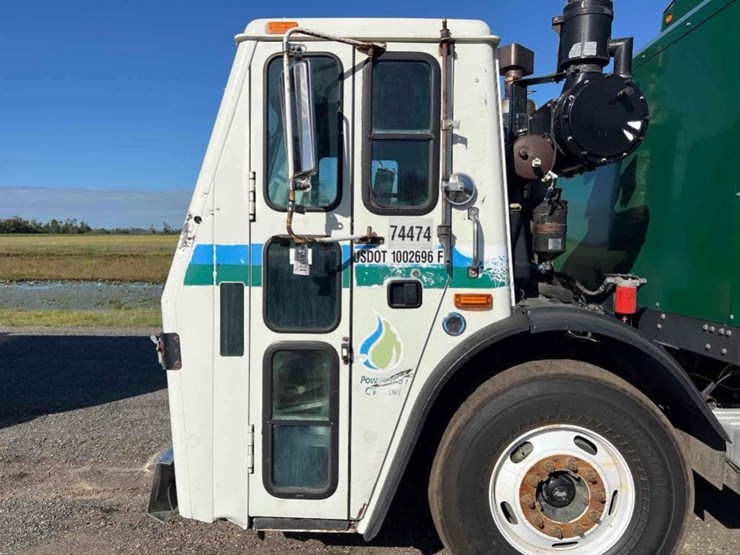 2013-mack-leu633-image-9