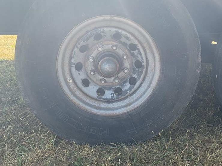 #70-•-2005-imperial-trailer-image-10