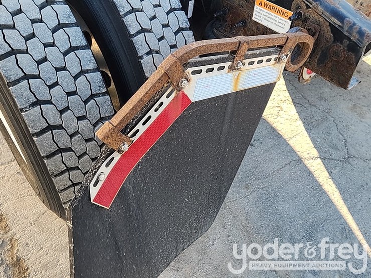 2017-freightliner-cascadia-image-28