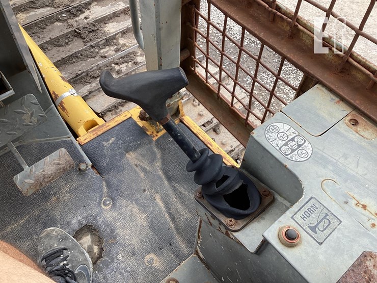 1997-komatsu-d32p-1-image-15