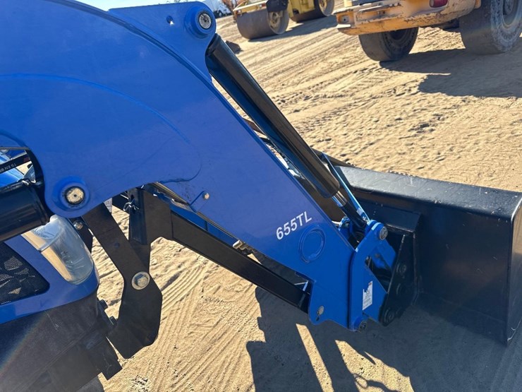 new-holland-t4.75-image-13