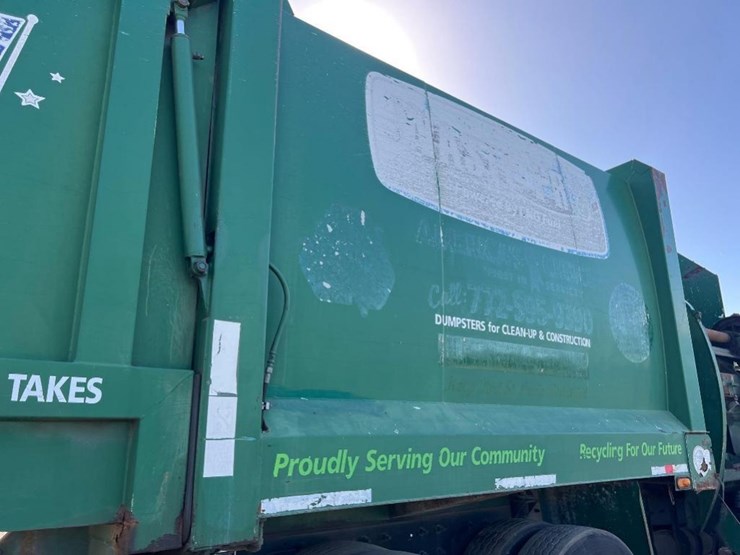 2015-mack-leu633-image-23