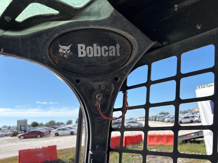 2018-bobcat-t750-image-19