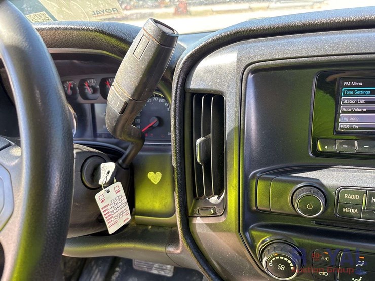 2015-chevrolet-silverado-1500-image-18