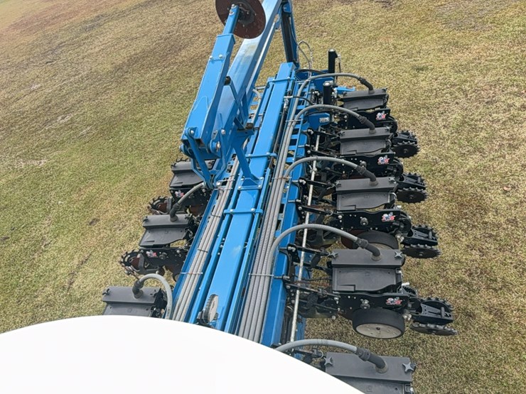 kinze-3660-image-100