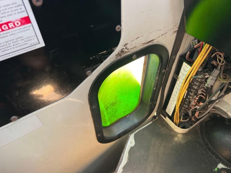 2014-mack-leu613-image-43