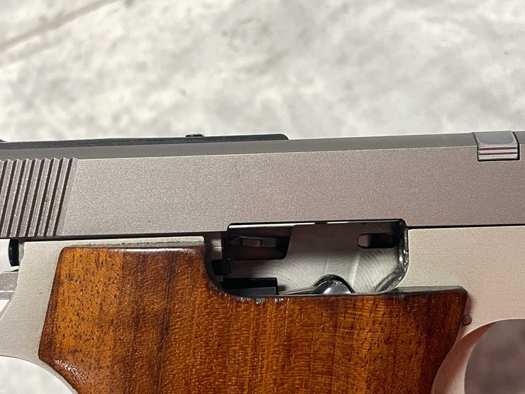 #5190-•-smith-&-wesson-model-622,-22-cal-semi-auto-pistol,-sn:-uac-4299,-(neenah,-wi)-image-18