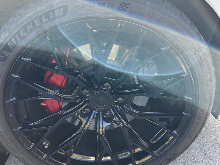 2021-chevrolet-corvette-image-17