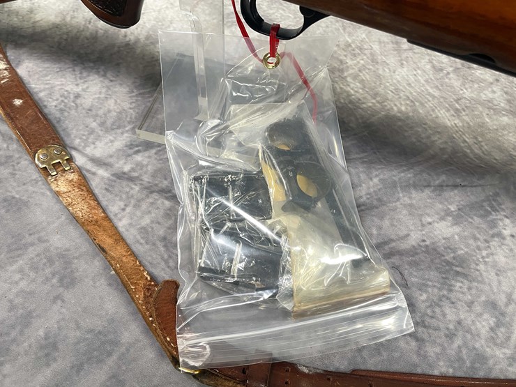 #8075-•-winchester-model-100,-.284-win-semi-auto-rifle,-sn:-63707,-(neenah,-wi)-image-31