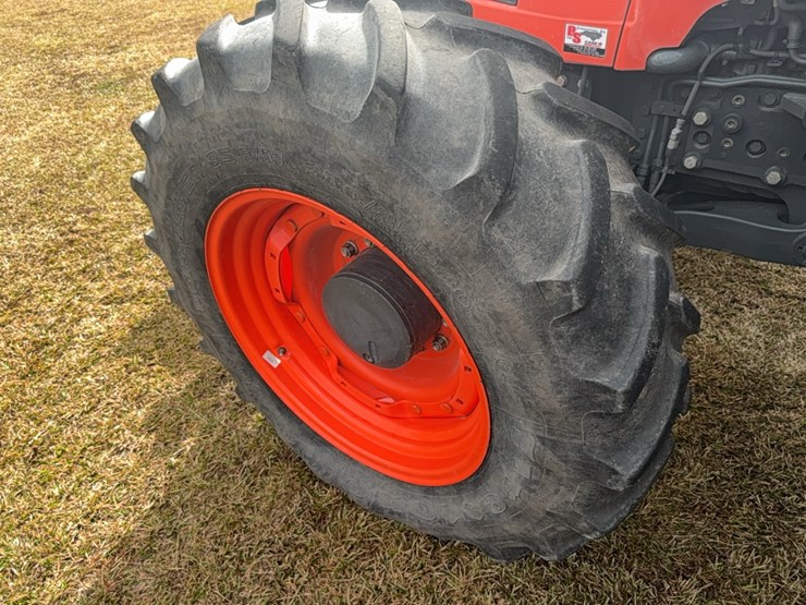 kubota-m7-172-premium-image-14