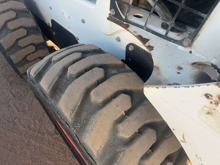 2021-bobcat-s590-image-22