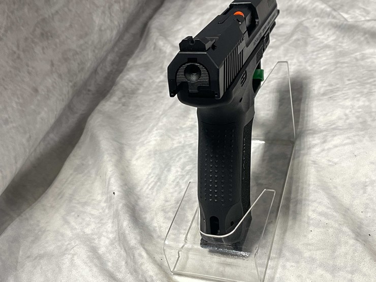 #5182-•-canik-one-series,-9mm-luger-semi-auto-pistol,-sn:-20at32133,-(neenah,-wi)-image-38
