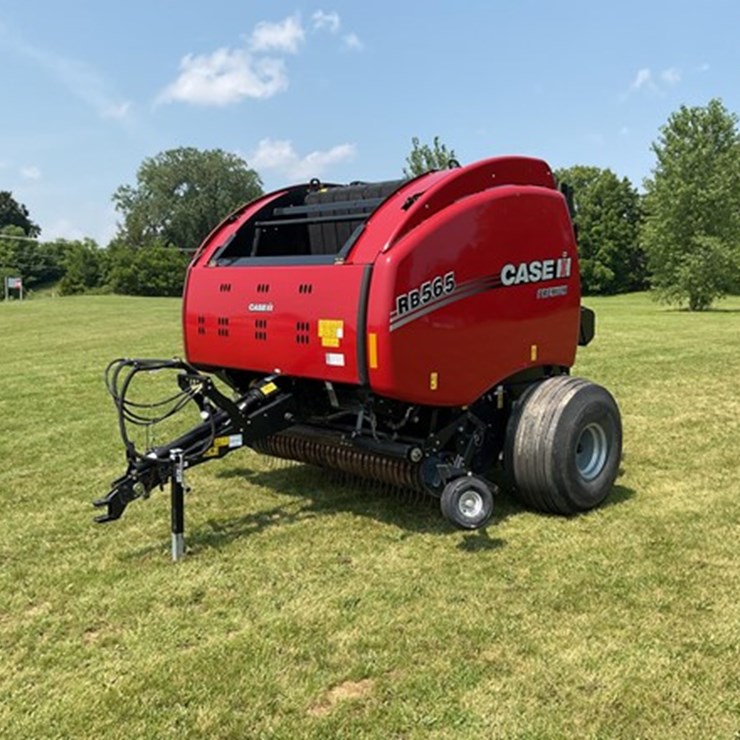 2022 CASE IH RB565