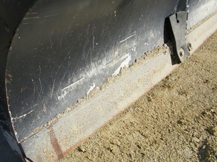 #84-•-bobcat-v-blade-96-snow-plow-image-6