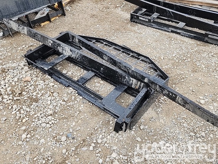 2025-36"-forks-to-suit-skidsteer-image-3