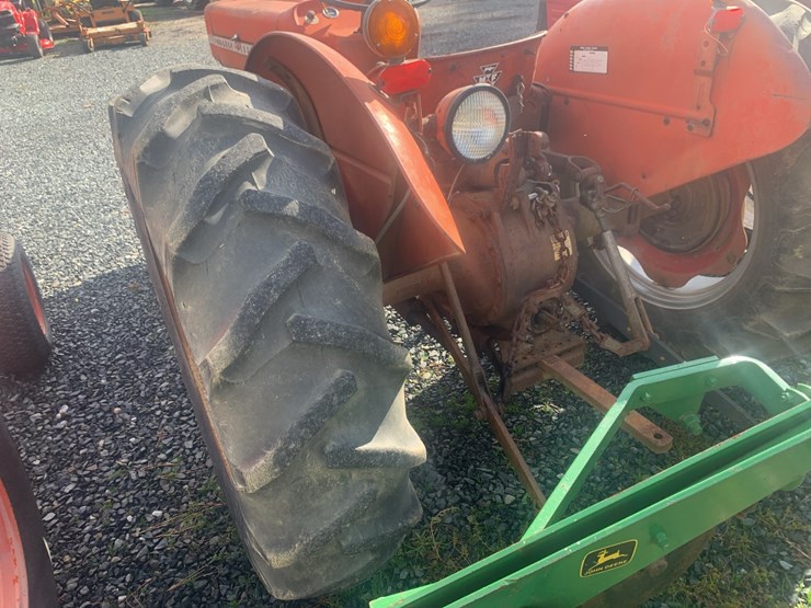 massey-ferguson-135-image-8