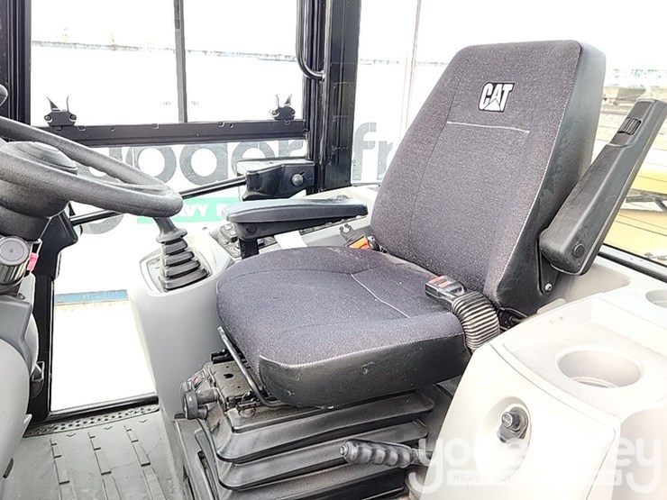 2018-caterpillar-910m-image-25