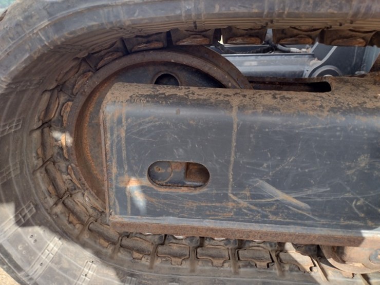 21-bobcat-e88-image-32