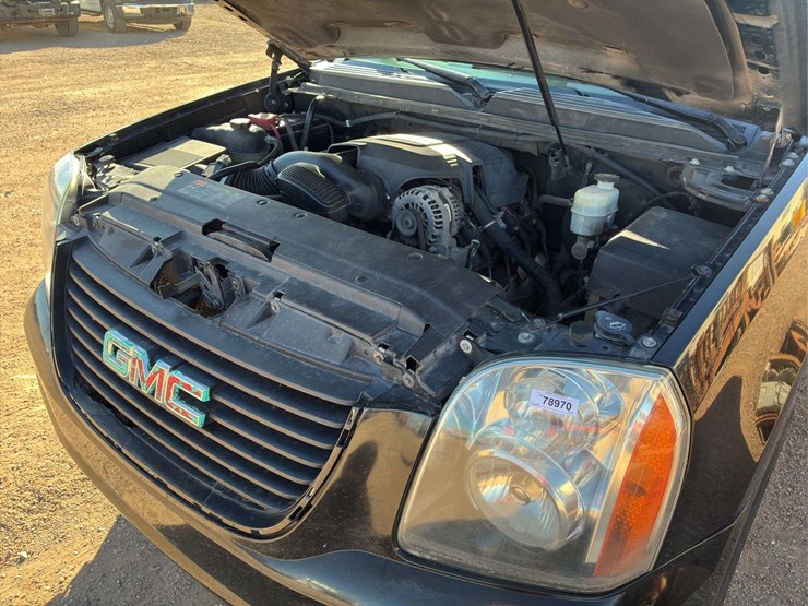 2011-gmc-yukon-xl-image-14