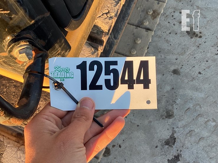 2017-caterpillar-307e2-image-24