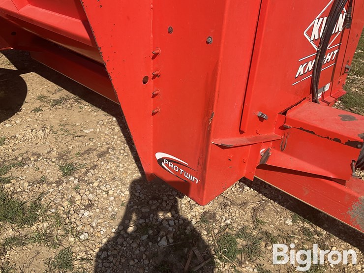 2012-kuhn-8124-slinger-manure-spreader-image-12