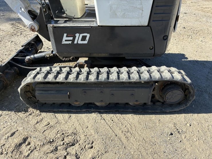 2019-bobcat-e10-image-16