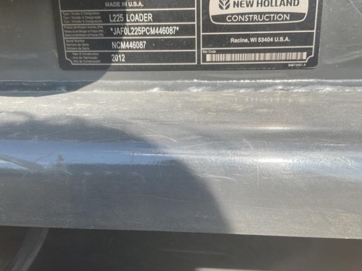 2012-new-holland-l225-image-28