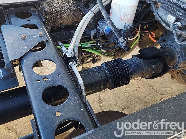 2021-international-rh613-image-44