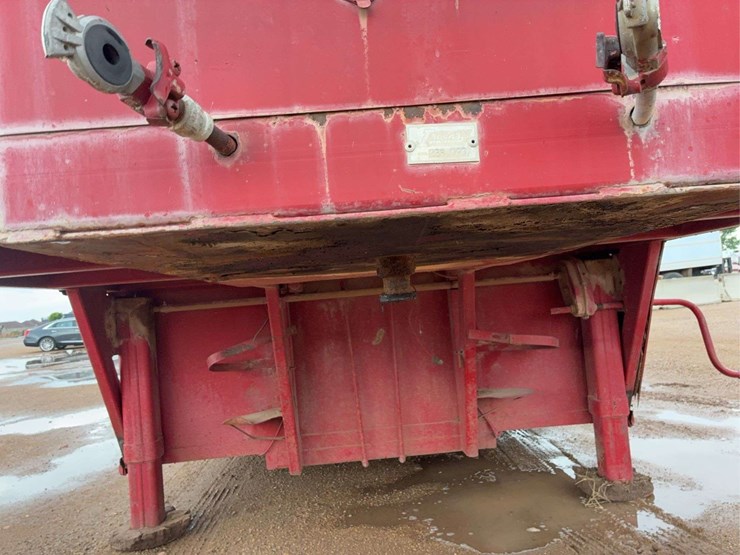 horse-transport-5th-wheel-livestock-trailer-image-29