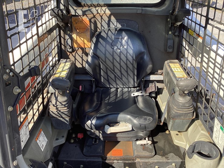 2013-bobcat-s550-image-12