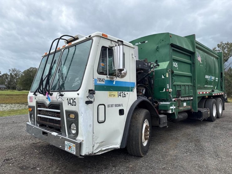 2014-mack-leu613-image-2