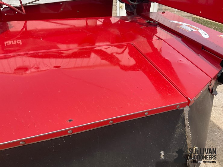 new-holland-1411-image-16