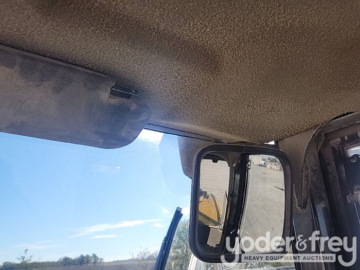 2009-caterpillar-930h-image-25