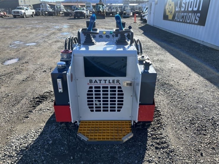 2025-battler-st28h-6-mini-compact-track-loader-image-5
