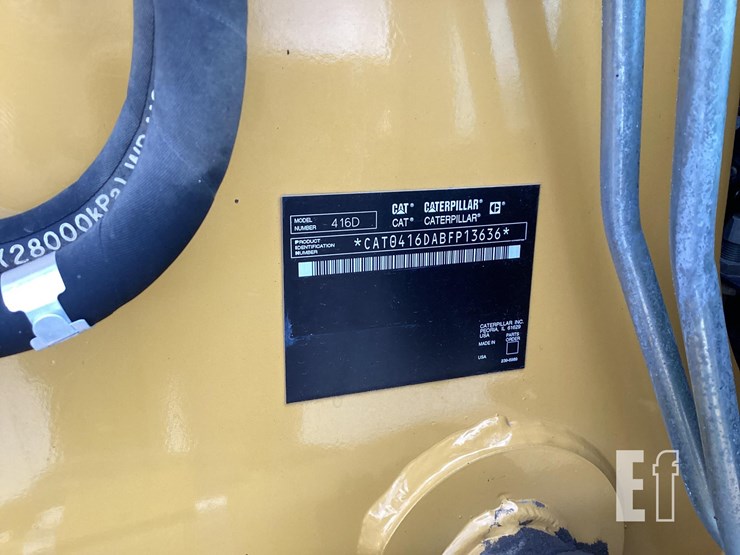 2004-caterpillar-416d-image-17