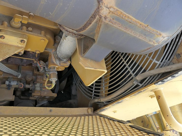 caterpillar-d5m-image-27