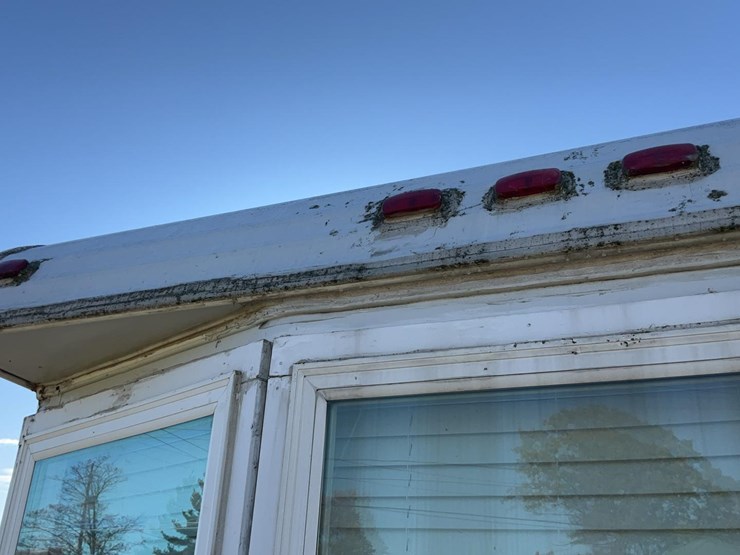 #2251-•-1997-hy-line-travel-trailer-image-7