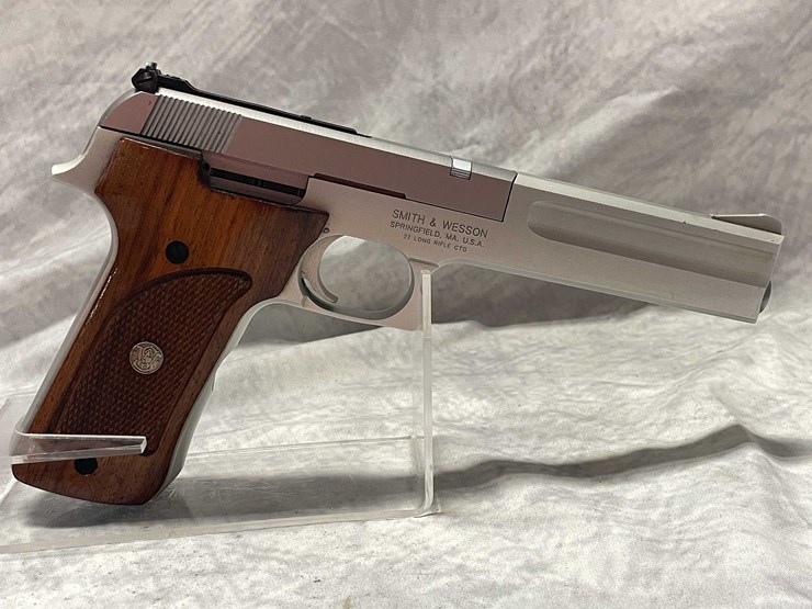 #5190-•-smith-&-wesson-model-622,-22-cal-semi-auto-pistol,-sn:-uac-4299,-(neenah,-wi)-image-2