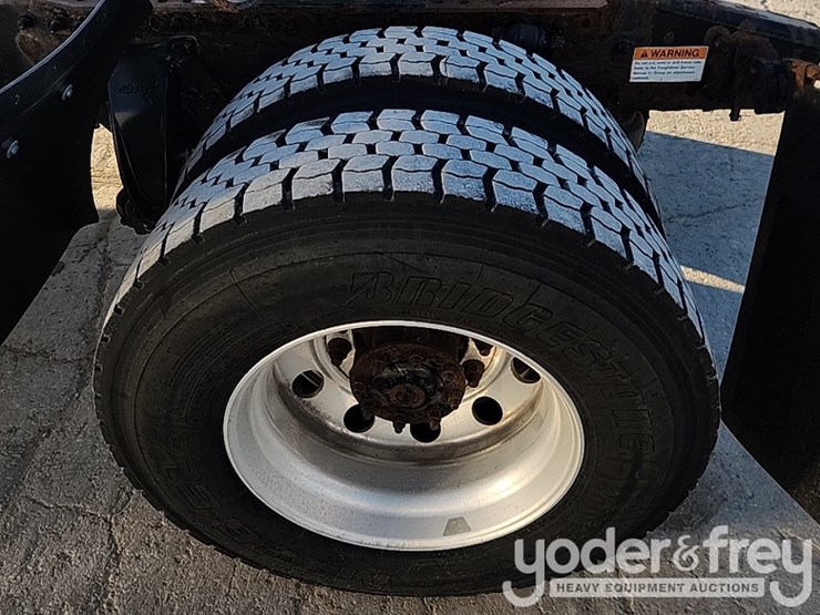 2017-freightliner-cascadia-image-10